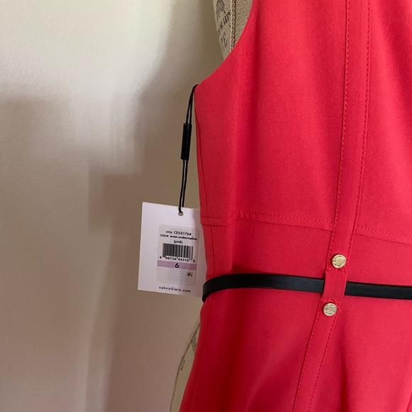 Dress - Picture 5 of 5